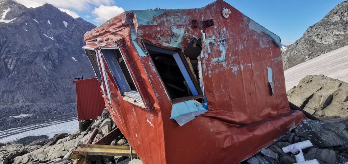 Murchison Hut Removal