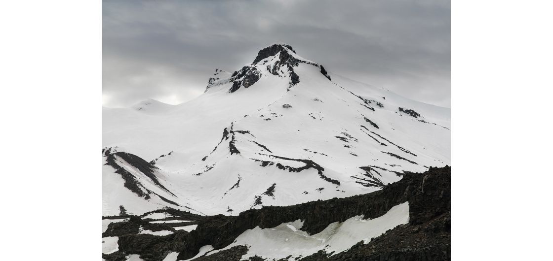 Te Heu Heu, one of the main peaks of Mt Ruapehu. By Tom Hoyle Snowy peak