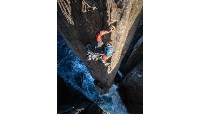 climber totem pole