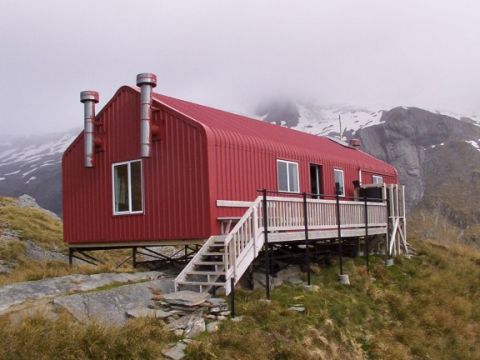 French Ridge Hut