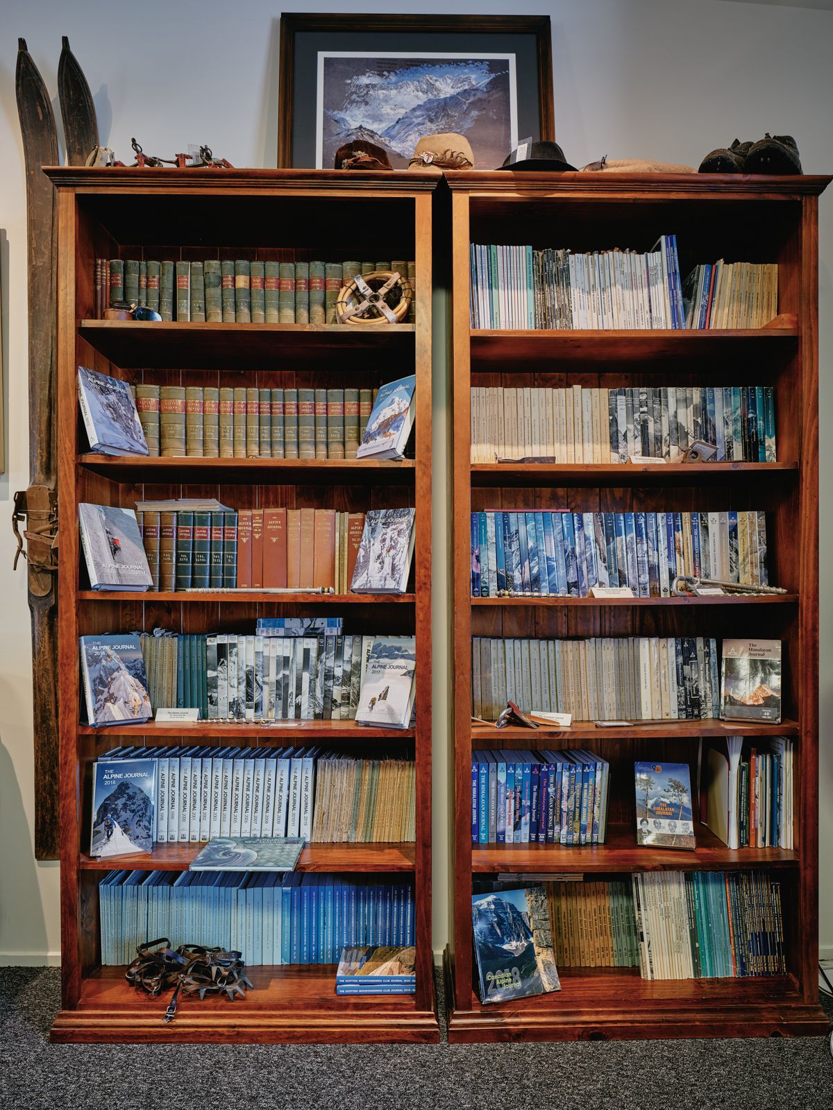 NZAC Library shelves