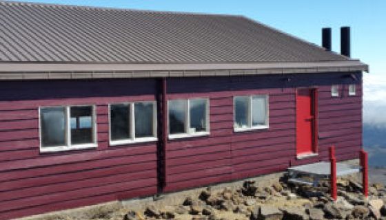 Ruapehu hut exterior