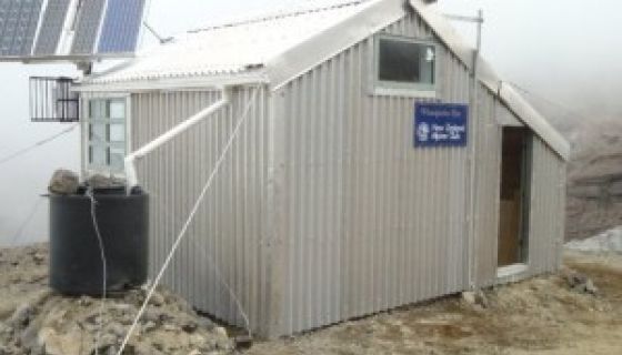 Whangaehu Hut in fog